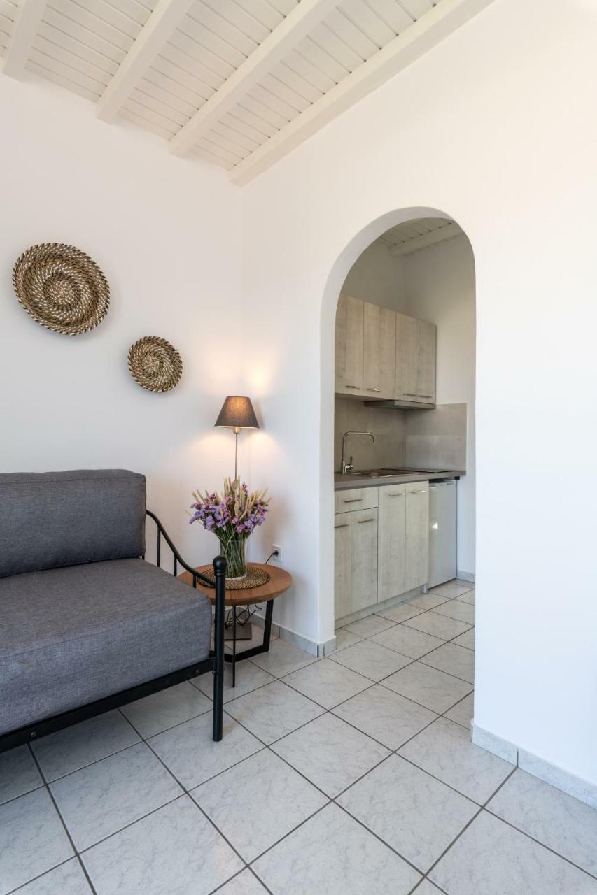 Secret Garden Apartments Mykonos Town Exterior photo